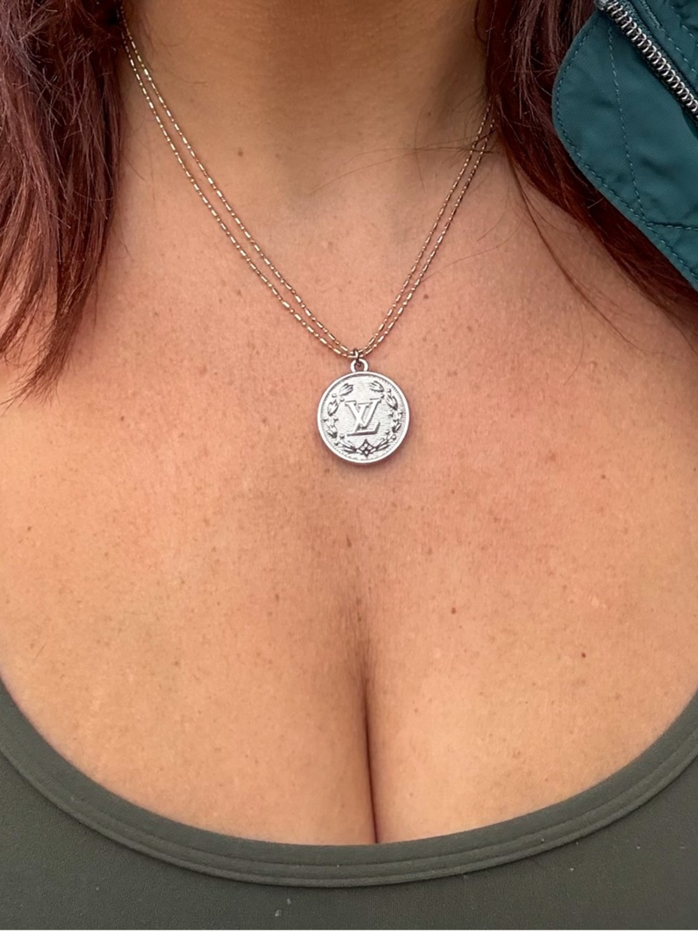 Louis Vuitton Silver LV Coin Pendant Necklace - Picture 4 of 4